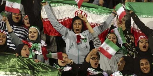 ap_azadi_women.jpg